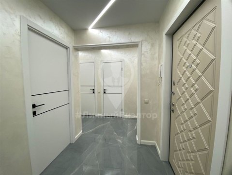 1-к квартира, 10/17 эт., 50м²