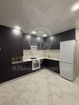 1-к квартира, 5/7 эт., 42м²